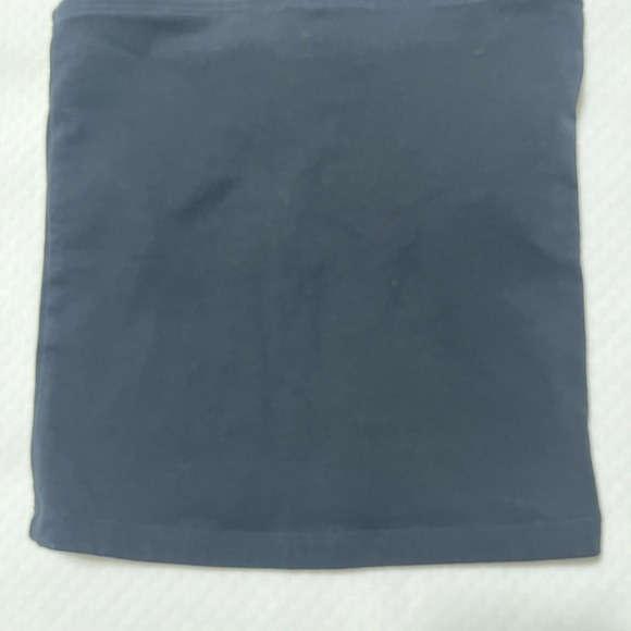 Old Navy Charcoal Crew Neck Tee - Picture 4 of 4